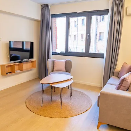 Centro By Renthas Apartment