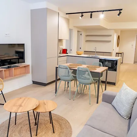 Centro By Renthas Apartment