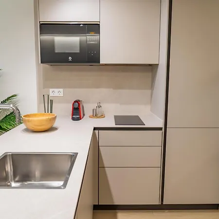 Centro By Renthas Oviédo