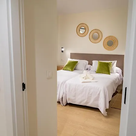 Centro By Renthas Apartment *