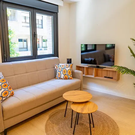 Centro By Renthas Oviédo