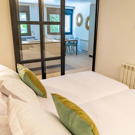 Centro By Renthas Apartment *